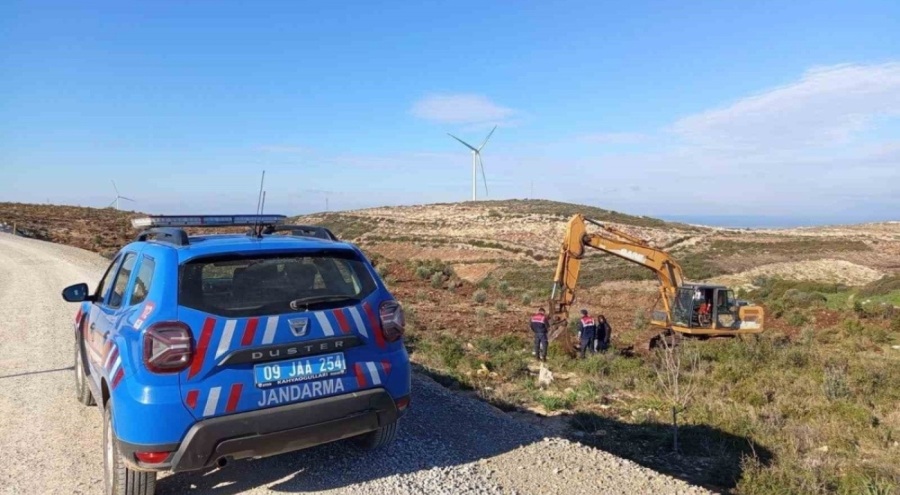 Hazine arazisindeki izinsiz kazıya baskın