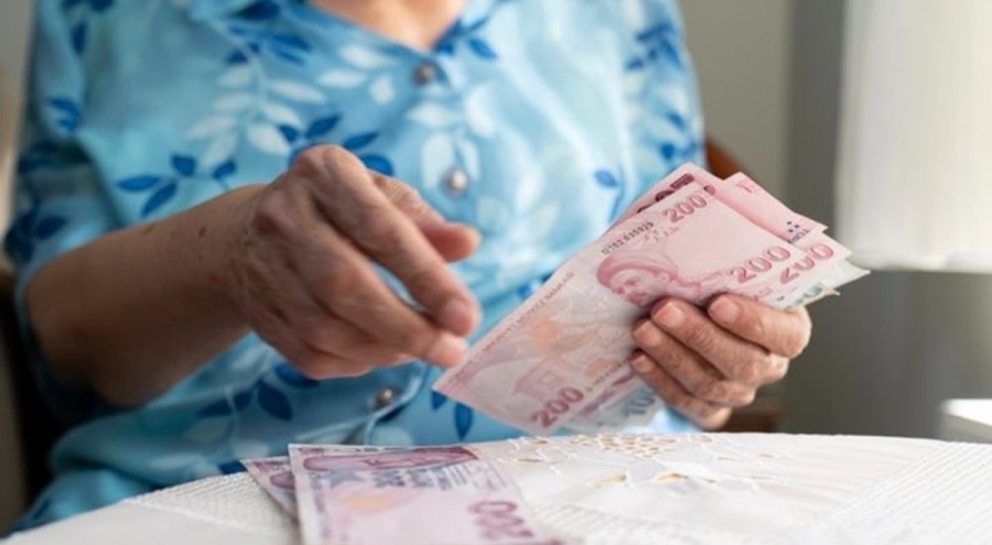 Emeklinin gözü bayram ikramiyesine çevrildi! İşte masadaki rakamlar