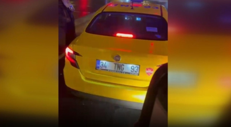 İstanbul'da ambulansa yol vermeyen taksici tepki çekti