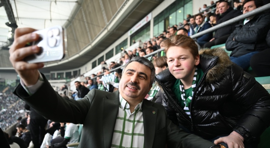 Yıldırım Belediyesi engelli sporseverleri, Bursaspor maçına götürdü