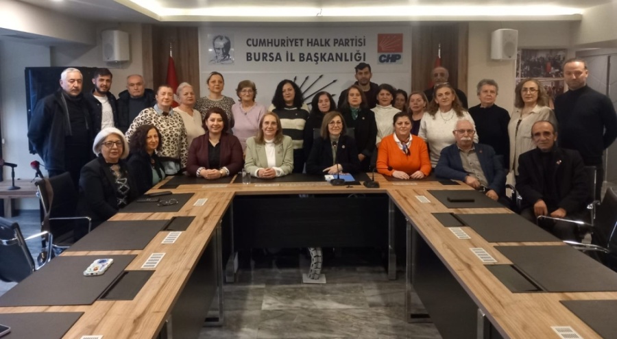 CHP Bursa İl Kadın Kolları: Daha çok eşitlik, adalet için mücadeleye devam