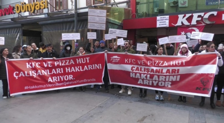 KFC ve Pizza Hut'ta çalışan işçiler kısa mesajla işten çıkarılmış