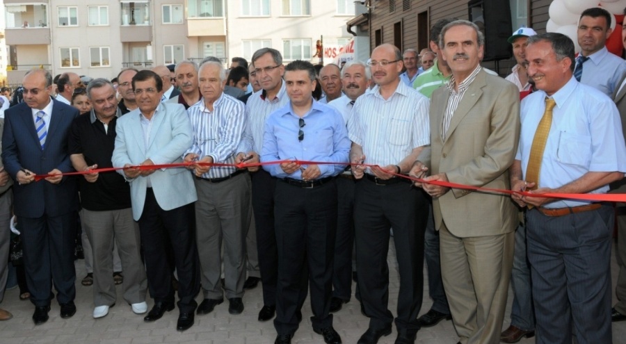 AK Parti Mudanya İlçe Başkanı Arif Bayrak'tan kapalı yüzme havuzu ile ilgili açıklama