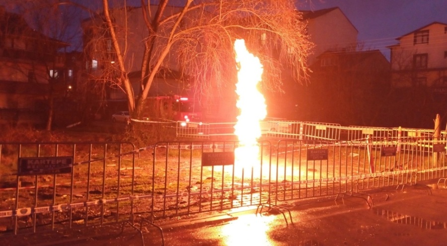 Sondaj sırasında ortaya çıkan metan gazı alev aldı