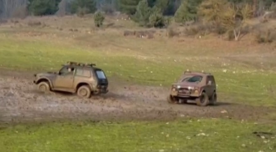 Off-road grubunun çamur içindeki dansı havadan görüntülendi