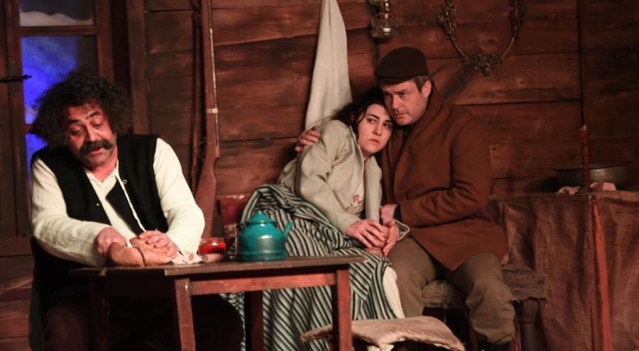 'Nevbahar Mübadele Yüzyıllık Sürgün' tiyatrosu Osmangazi'de sahnelendi