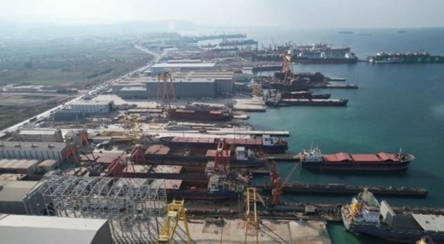 Yalova'da tersanede patlama: Yaralılar var