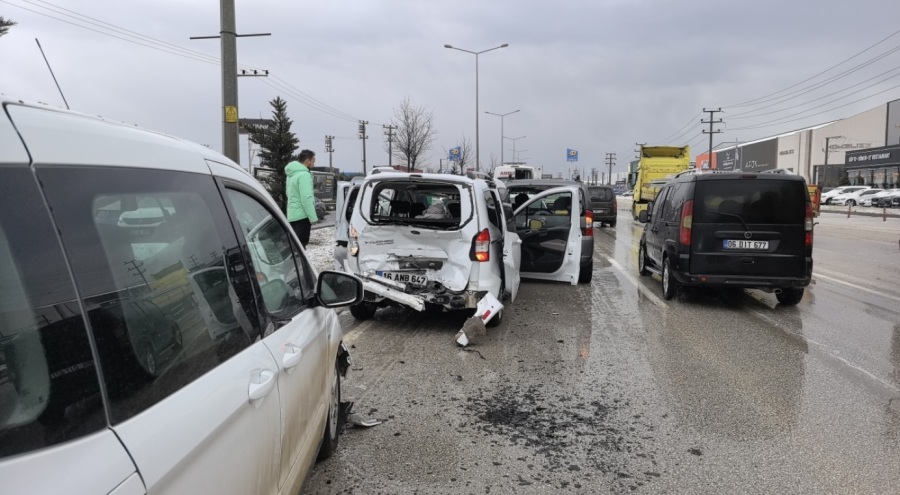 Bursa'da zincirleme kaza!