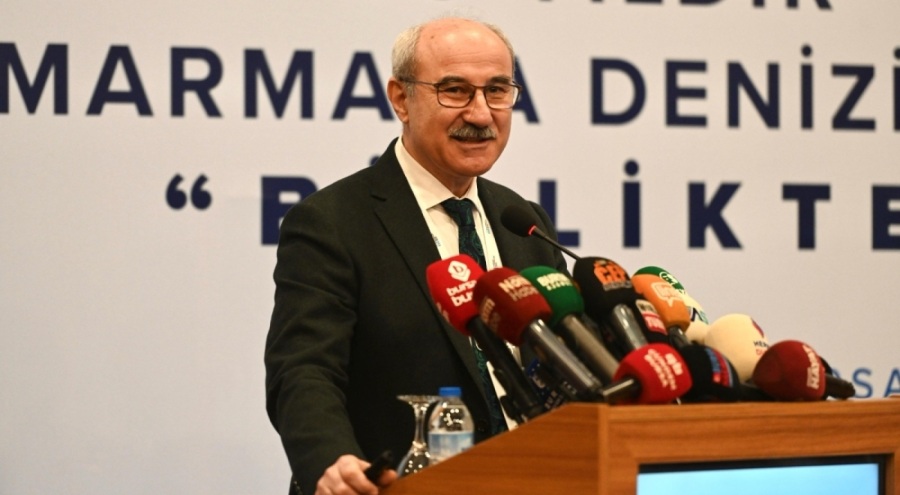 Prof. Dr. Sarı'dan Bursa'da dikkat çeken açıklama: "Ne olur üzerinize alının ve bana kızın"