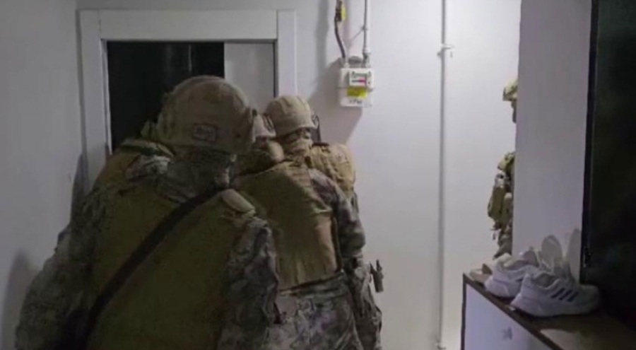 Sevgilisine çete ile saldırı düzenledi, 10 kişi tutuklandı