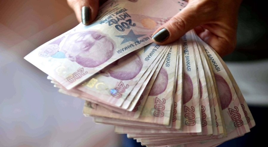 Emekliye üç maaş hakkı! Peki kimler 3 aylık maaşı alabilir?