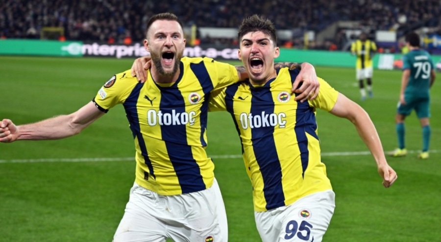 Fenerbahçe, Anderlecht ile 2-2 berabere kalarak Avrupa Ligi'nde son 16 biletini kaptı