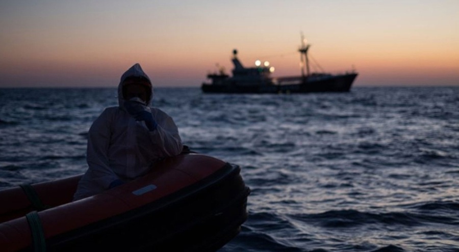 İzmir açıklarında 73 düzensiz göçmen kurtarıldı