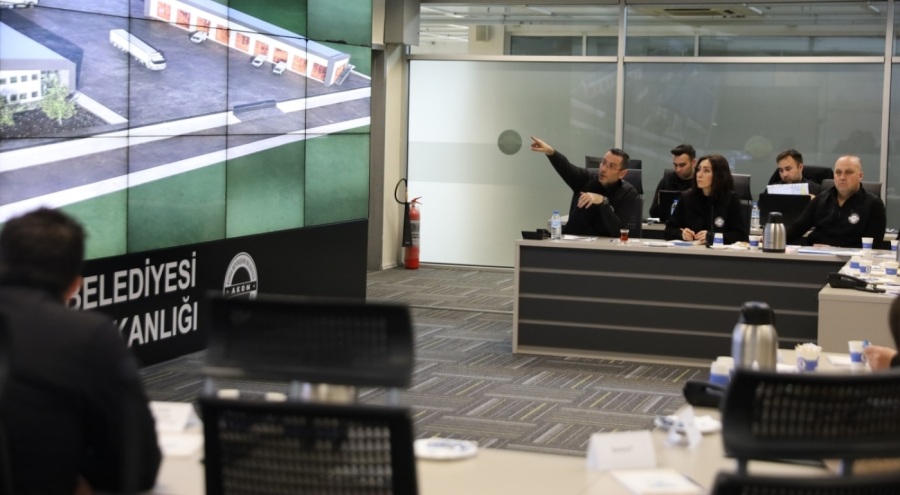 Bursa AKOM'da arama kurtarma ekipleri ile istişare toplantısı