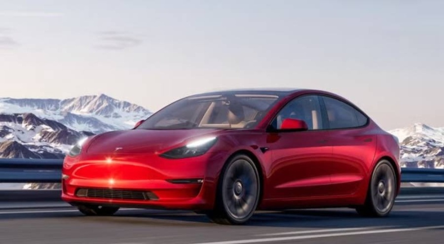 1 yıldır soruşturuluyordu! Tesla'dan on binlerce aracına geri çağırma