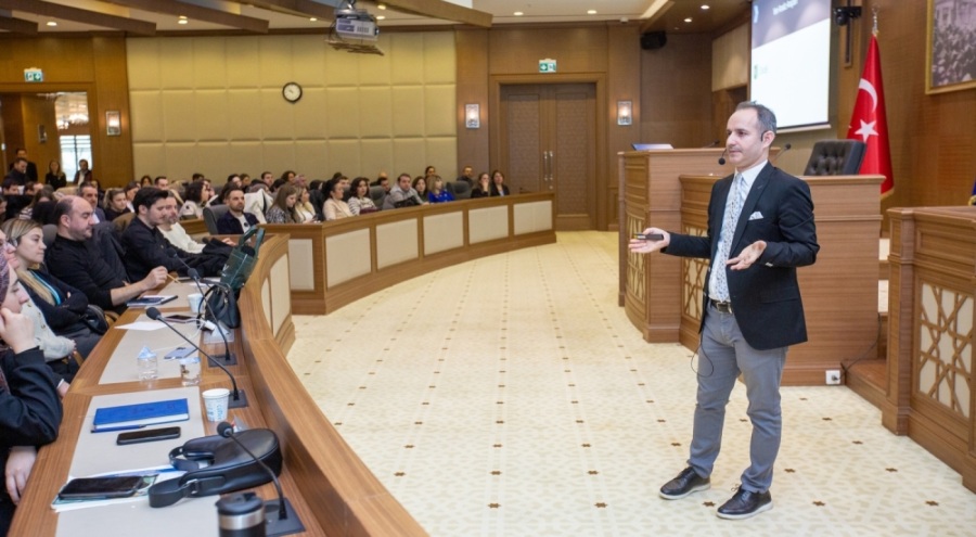 Bursa Büyükşehir Belediyesi'nden veri analizi ve raporlama eğitimi