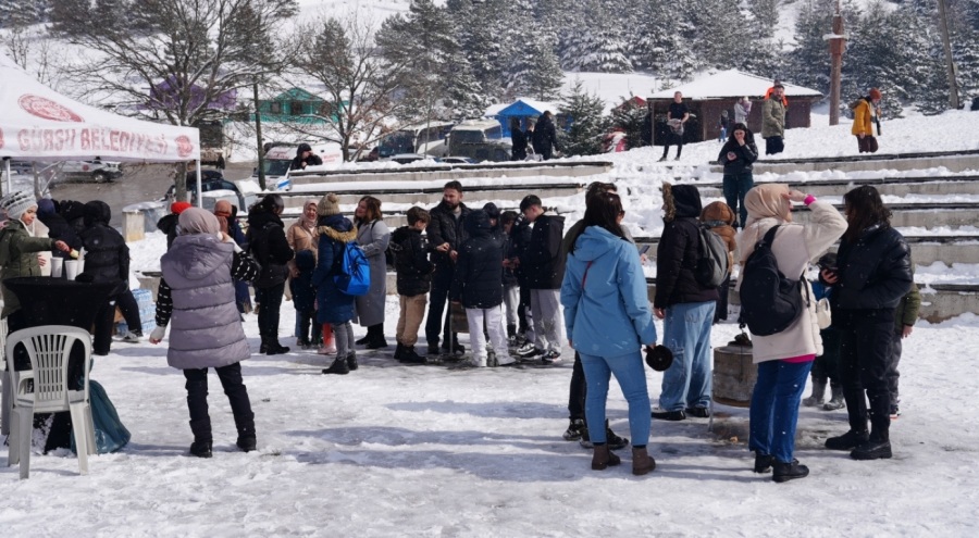 Bursalılar Ericek Kar Festivali'nde eğlendi