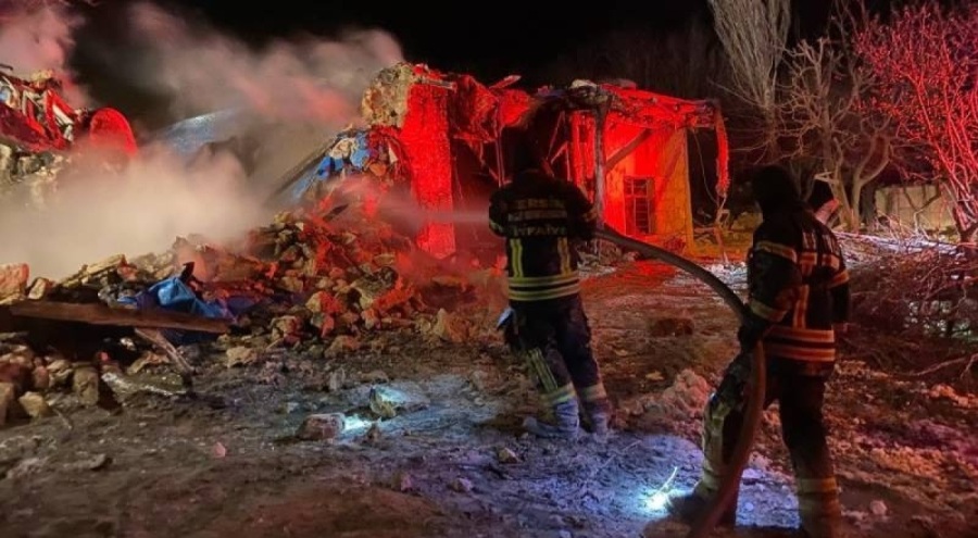 Mersin'de çıkan ev yangınında bir kişi hayatını kaybetti