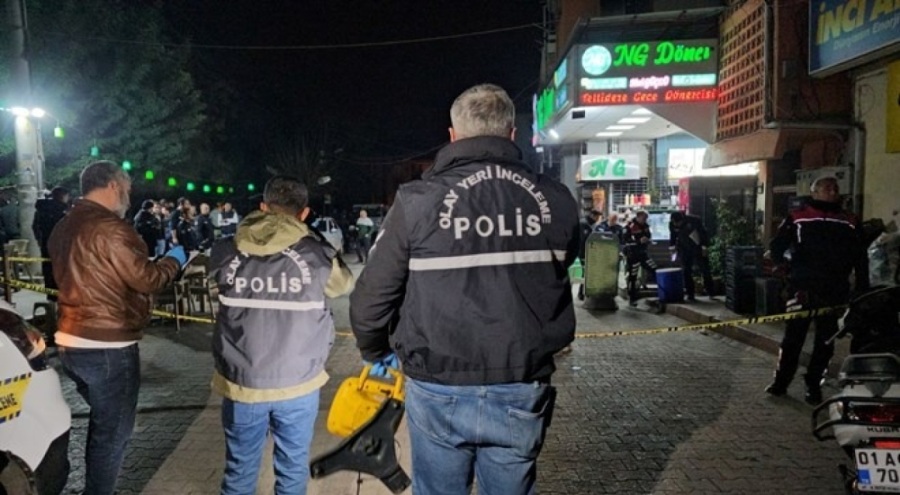 Gece dönercisinde cinayet! "Neden yan bakıyorsun"
