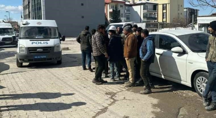 İnşaat işçilerinin 'horlama' kavgası: 15 yaralı