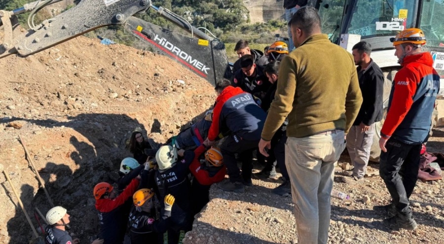 Göçük altında kalan işçi kurtarıldı