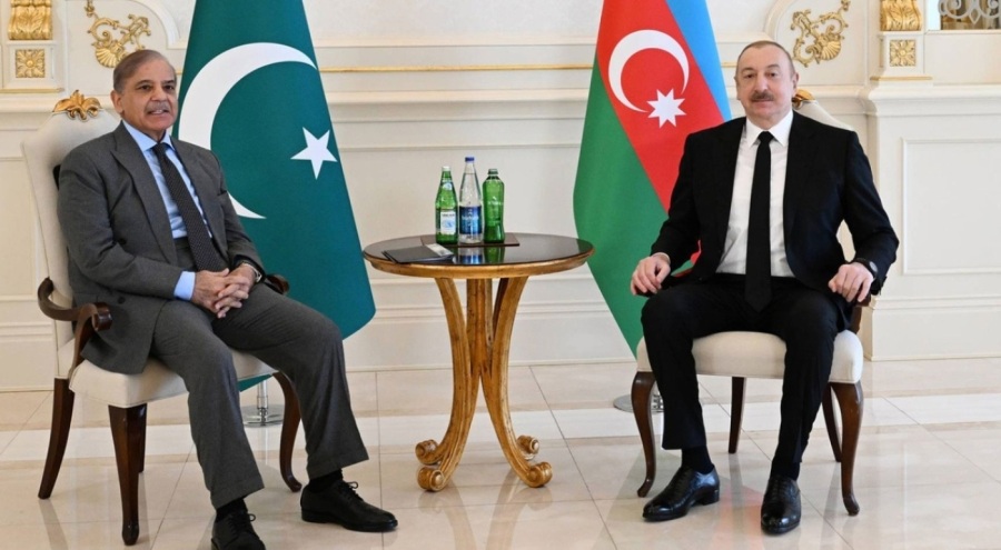 Azerbaycan, Pakistan'a en az 2 milyar dolarlık yatırım yapacak
