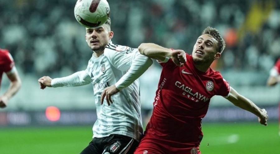 Beşiktaş, kupada Antalyaspor'a konuk oluyor