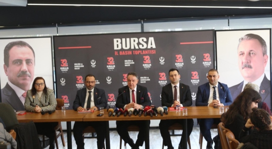 Büyük Birlik Partisi Bursa İl Başkanlığı 32. kuruluş yıldönümünü Bursa basınıyla kutladı