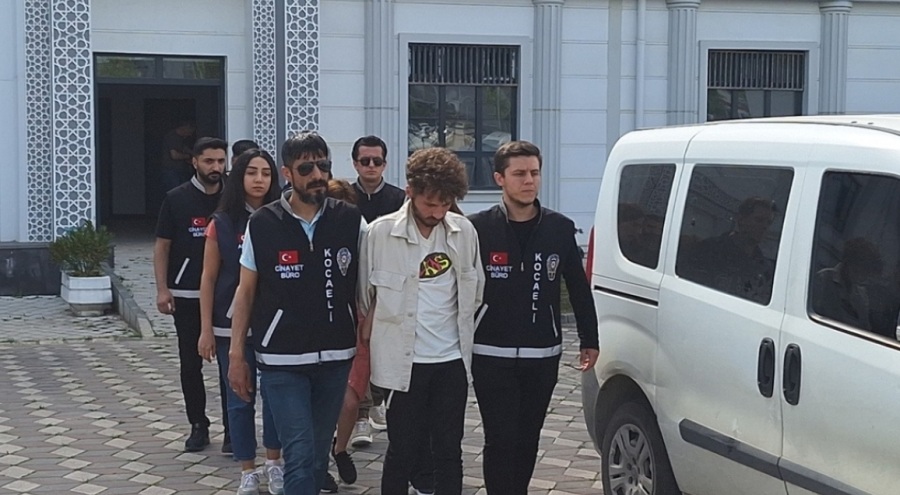 Kendisini reddeden sevgilisini katledip, kaza süsü vermeye çalışan sanığın ifadesi şoke etti