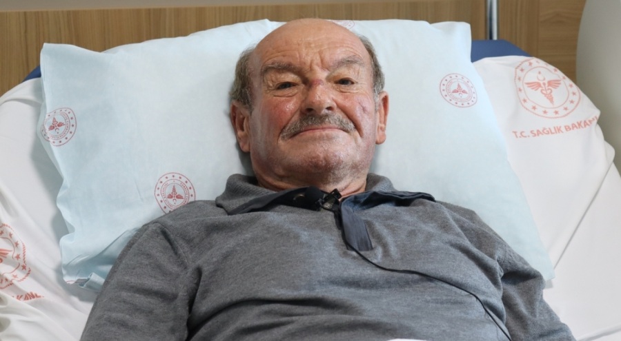 Bursa'da Yaren leylekle özdeşleşen Adem amca ameliyat oldu