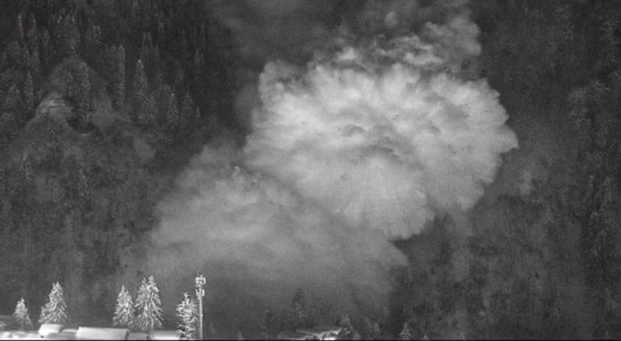 Rize'de Ayder Yaylası'na çığ düştü!