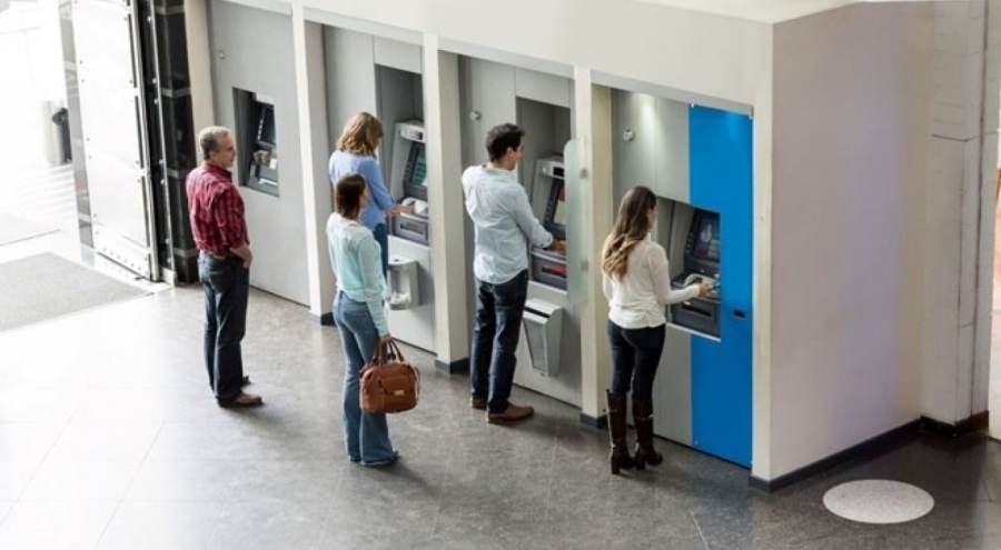 Köklü değişiklikler geliyor! ATM'den para çekmeye yeni kural