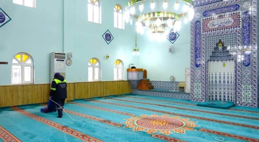 Bursa Gemlik'te camiler Ramazan'a hazırlanıyor