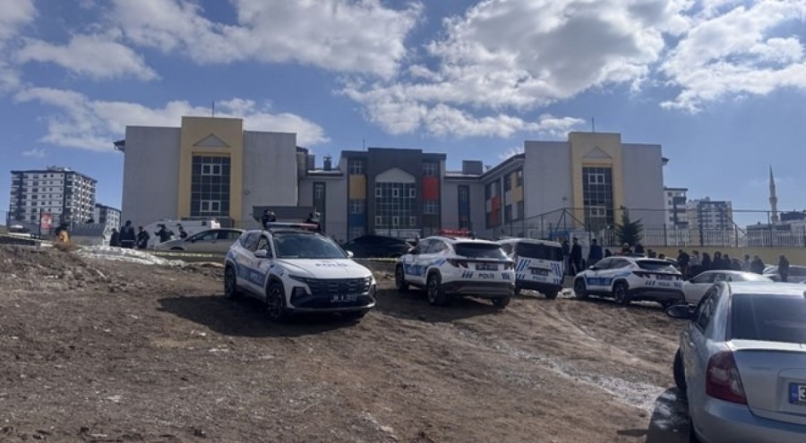 Okul önünde cinayet: Eski eşini öldürüp intihar etti