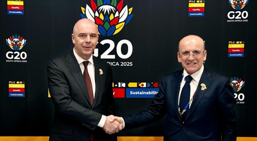 Bakan Şimşek, Rusya Maliye Bakanı ile bir araya geldi