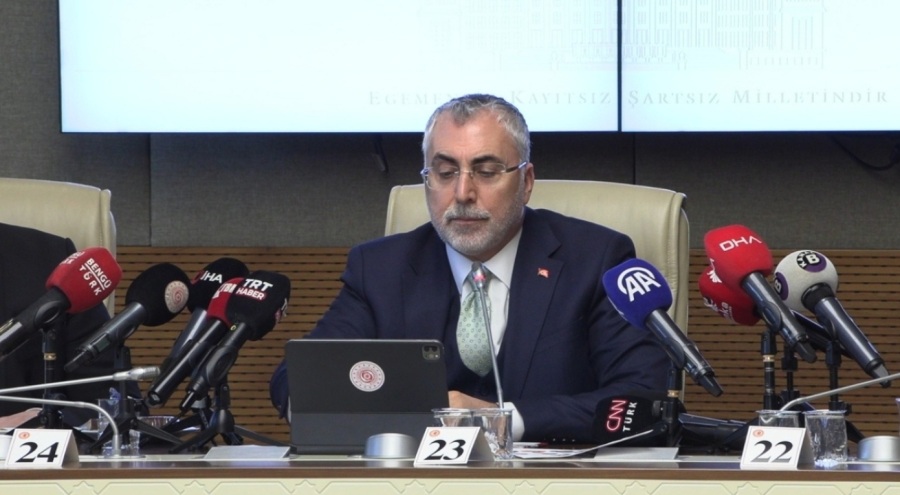 Bakan Işıkhan açıkladı: Hedef, yıl sonuna kadar 1 milyon kadın istihdamı