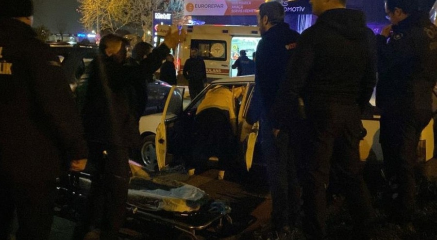 Otomobilde silahla başından vurulmuş halde bulundu