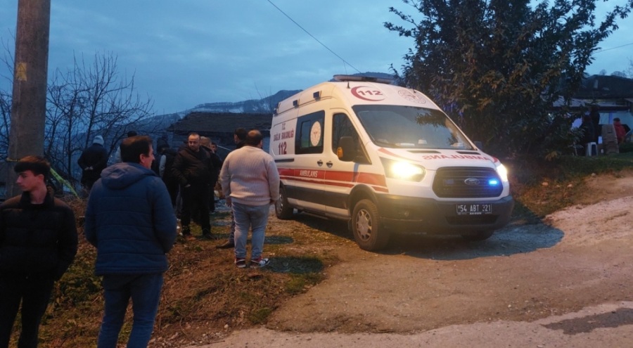 Ahırda tüfekle vurulmuş halde bulundu