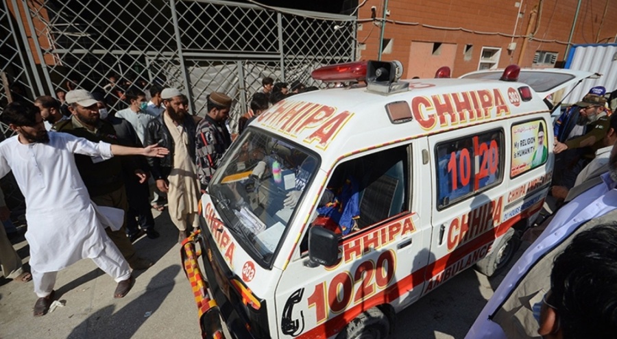 Pakistan'da camide patlama! Ölüler ve yaralılar var