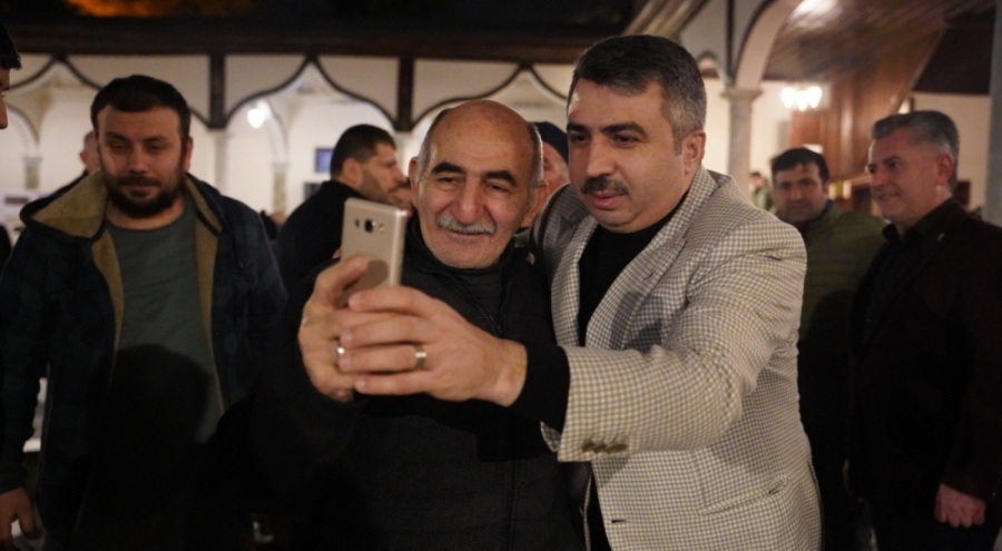 Yıldırım'da ilk teravih Emirsultan'da
