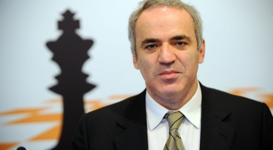 Kasparov'dan Zelenski'ye destek!