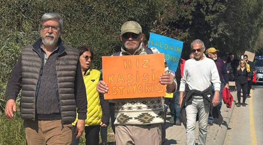 Engelli yayanın yaşamını yitirdiği yolda farkındalık için yürüdüler