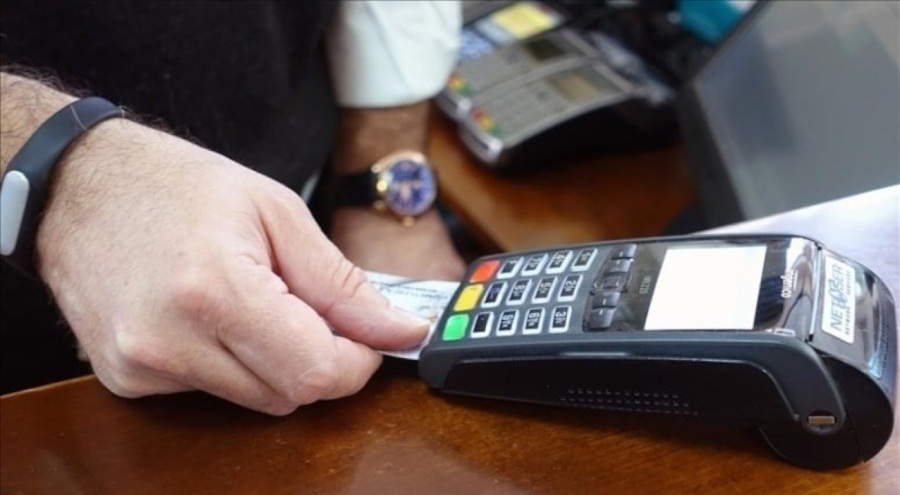 Kredi kartıyla sigara alırken yanında bir şey almak 'zorunlu' hale geldi