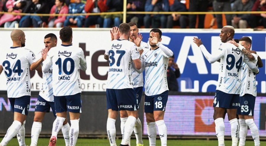 Fenerbahçe'nin Antalyaspor maçı ilk 11'i açıklandı