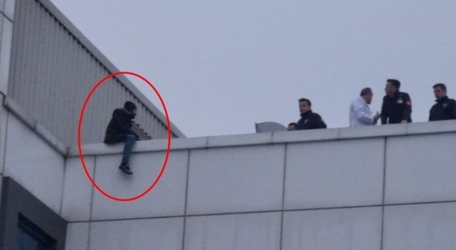 Hastane çatısına çıkıp intihar girişiminde bulundu!