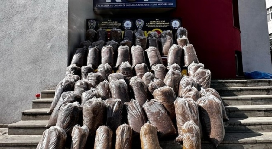 Adana'da bir ton gümrük kaçağı tütün ele geçirildi