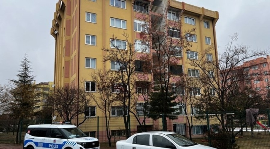 Ailesi yatakta hareketsiz bulmuştu! 6 aylık Esra'nın ölümüne inceleme başlatıldı