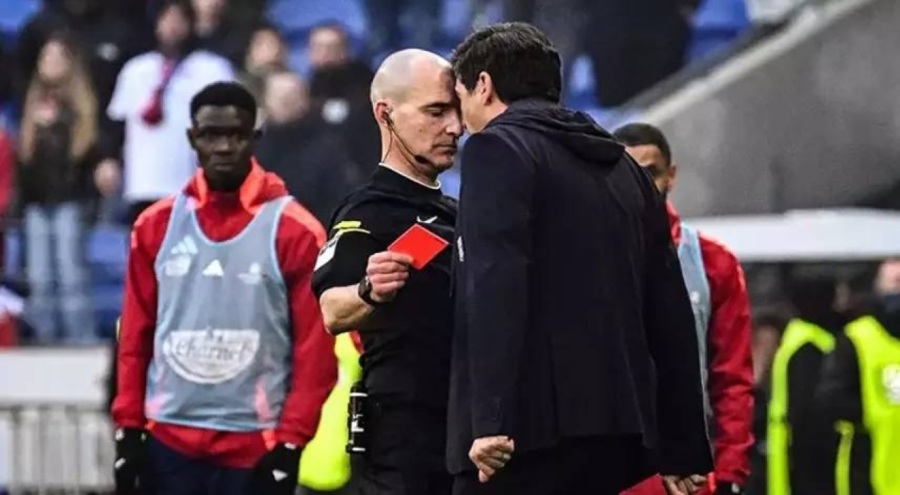 Lyon Teknik Direktörü 7 ay men cezası alabilir