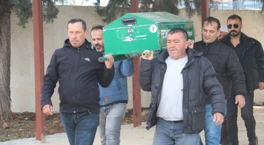 Muğla'da 19 yıl sonra cinayete kurban gittiği anlaşılan adamın kemikleri toprağa verildi