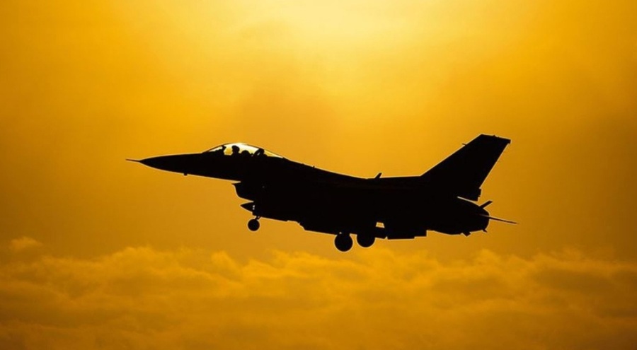 Savaş uçağı tatbikat esnasında kayıplara karıştı